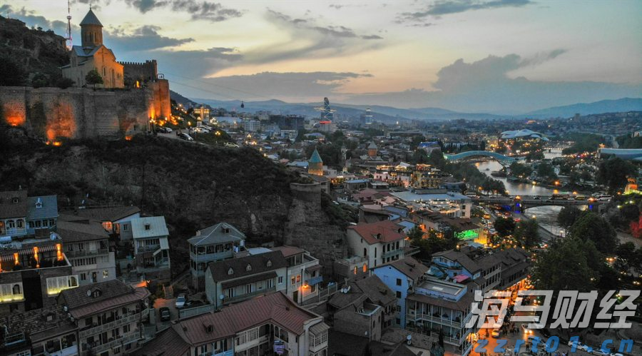 长实(01113)李泽钜重申:绝无计划出售深水湾道79号 传言毫无根据